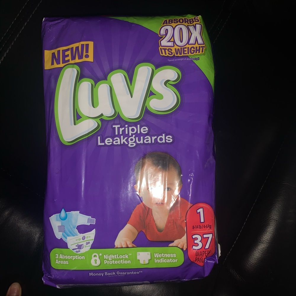 Luvs size 1 pampers